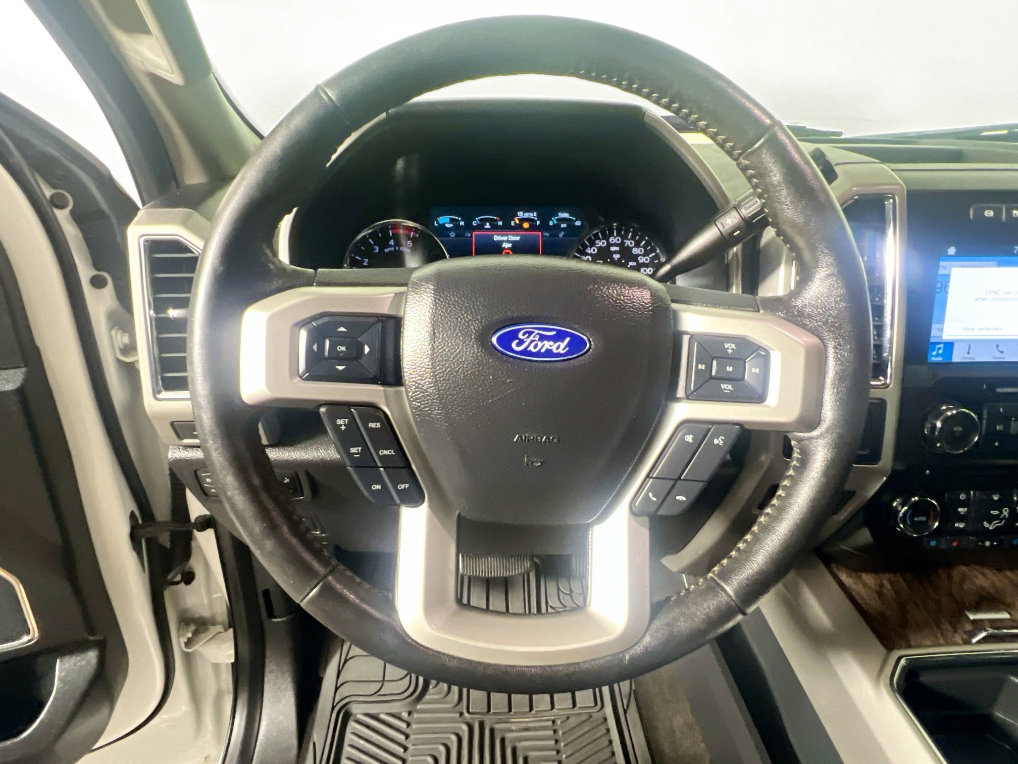 Used 2018 Ford F250 Lariat w/ Lariat Ultimate Package image 17