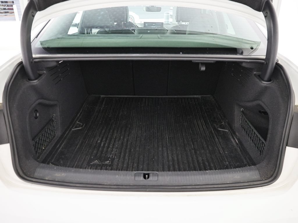 Used 2022 Audi A4 2.0T Premium Plus AWD/4WD image 30
