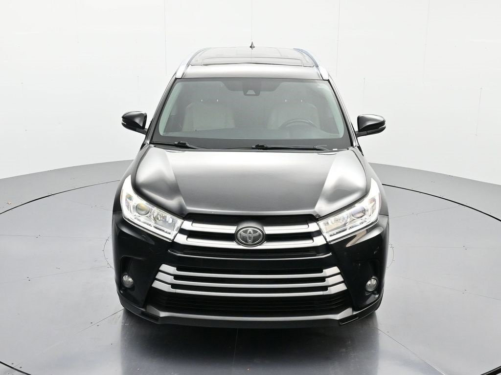 Used 2017 Toyota Highlander image 28