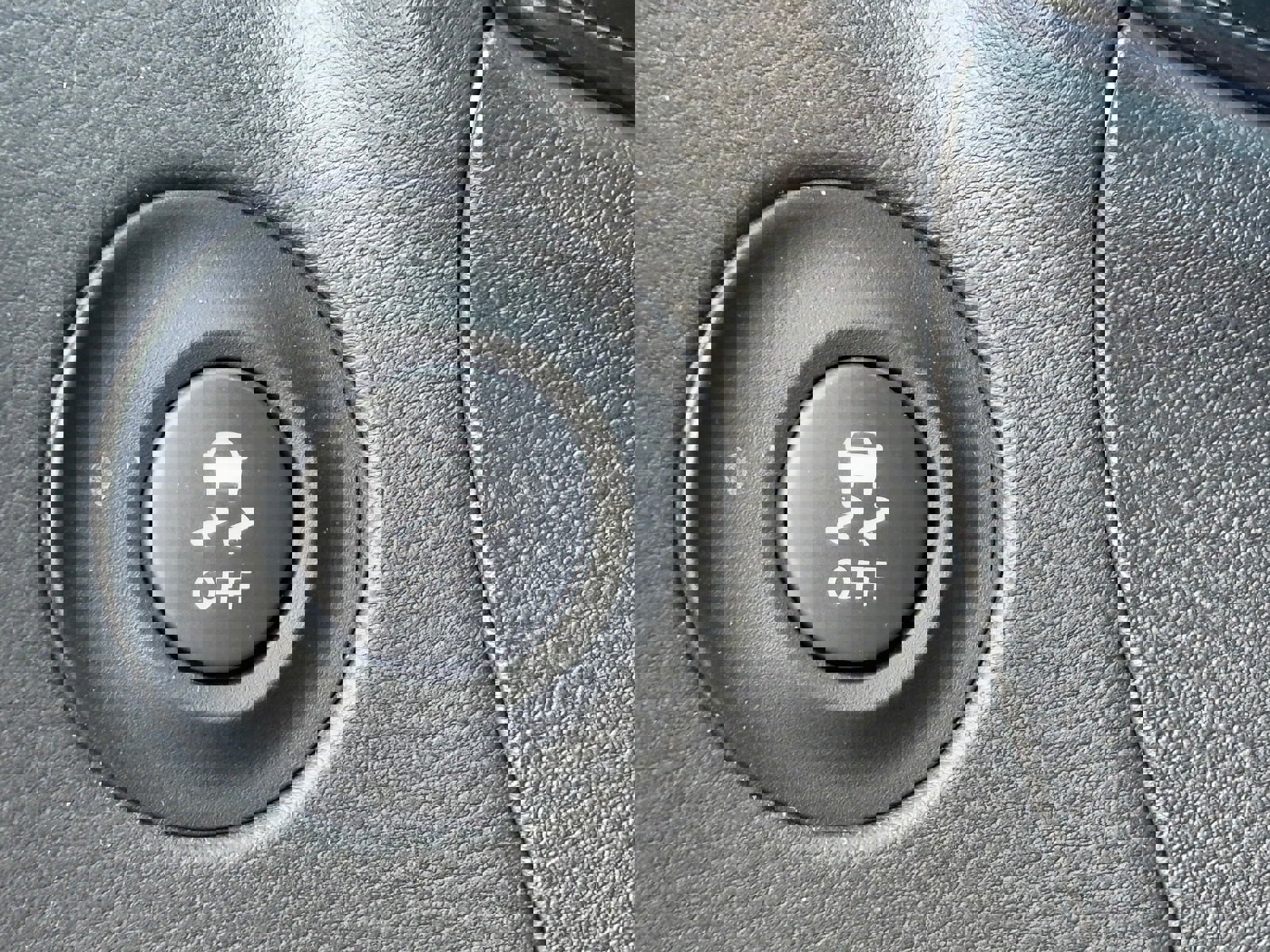 Certified 2024 Nissan Z Performance w/ Floor Mat Package image 29