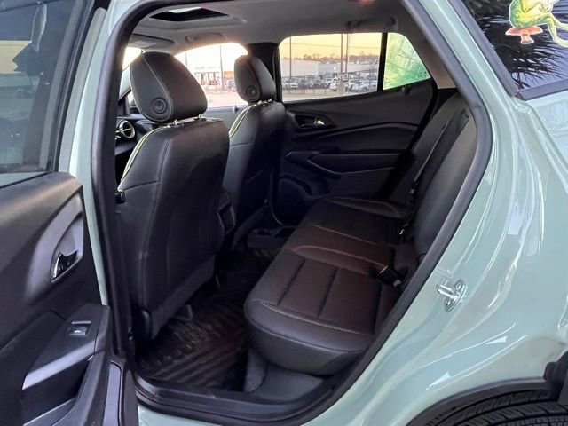 Used 2025 Chevrolet Trax ACTIV w/ Sunroof Package image 13