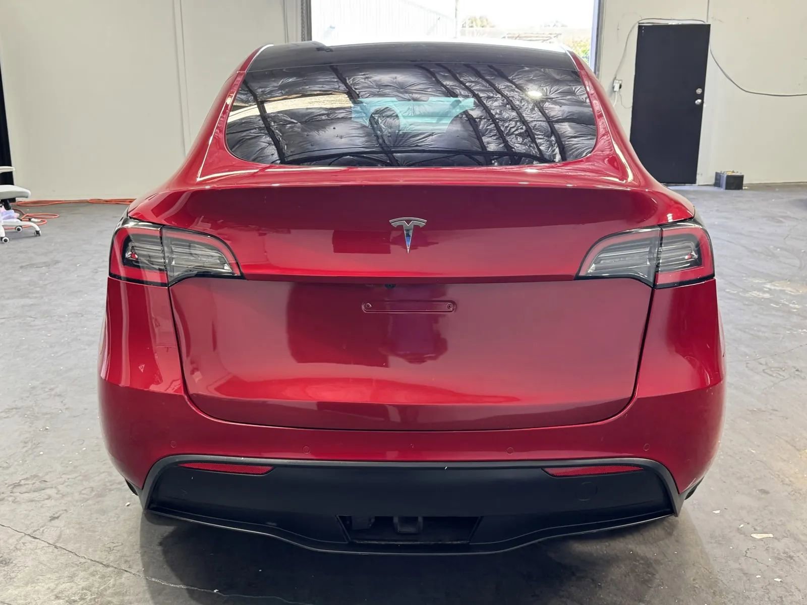 Used 2021 Tesla Model Y Long Range image 3