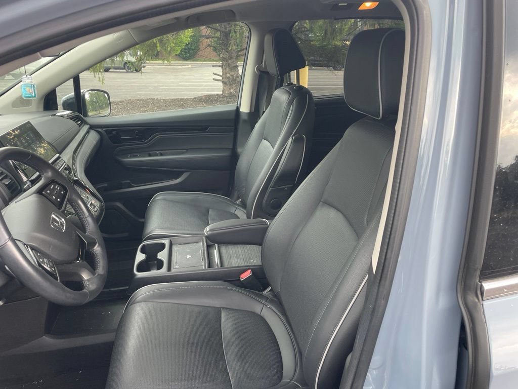 Used 2025 Honda Odyssey Elite image 11