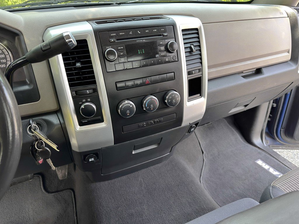 Used 2010 Dodge Ram 1500 Truck SLT w/ Luxury Group AWD/4WD image 21
