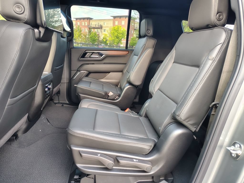 New 2026 GMC Yukon XL Denali w/ Denali Reserve Package AWD/4WD image 42