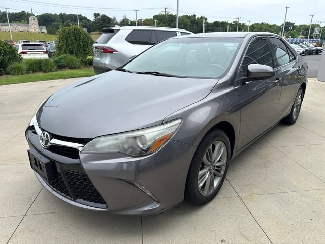 Used 2017 Toyota Camry SE FWD image 3