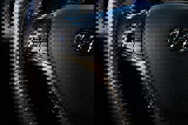 Used 2015 Hyundai Genesis 3.8 RWD image 26