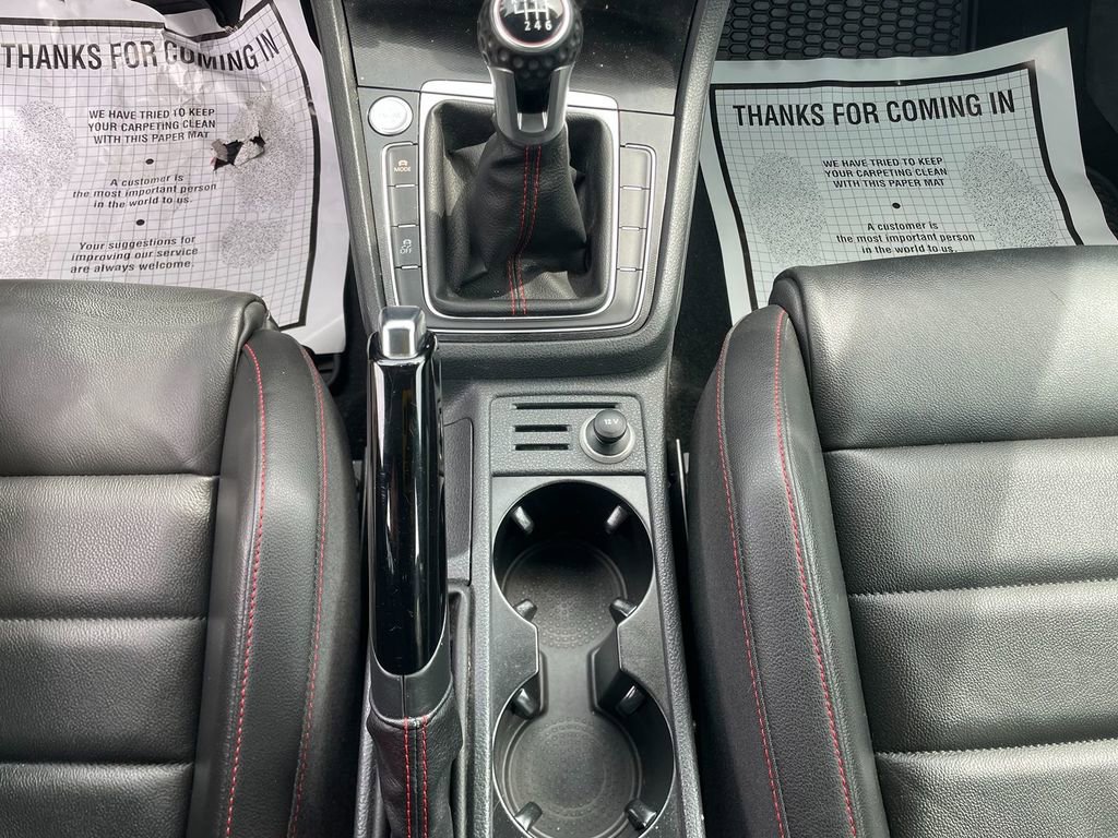 Used 2016 Volkswagen GTI SE FWD image 21