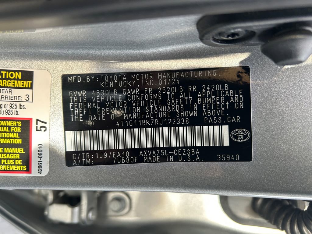 Used 2024 Toyota Camry SE w/ Cold Weather Package image 34