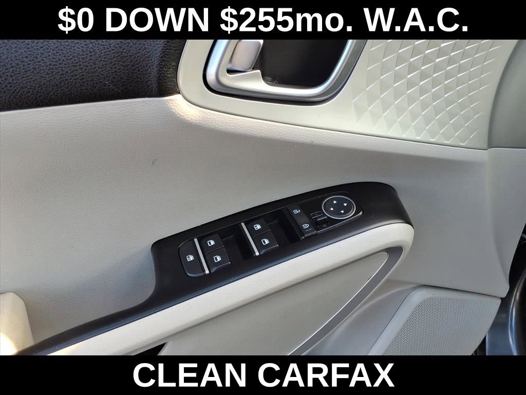 Used 2022 Kia Soul LX FWD image 11