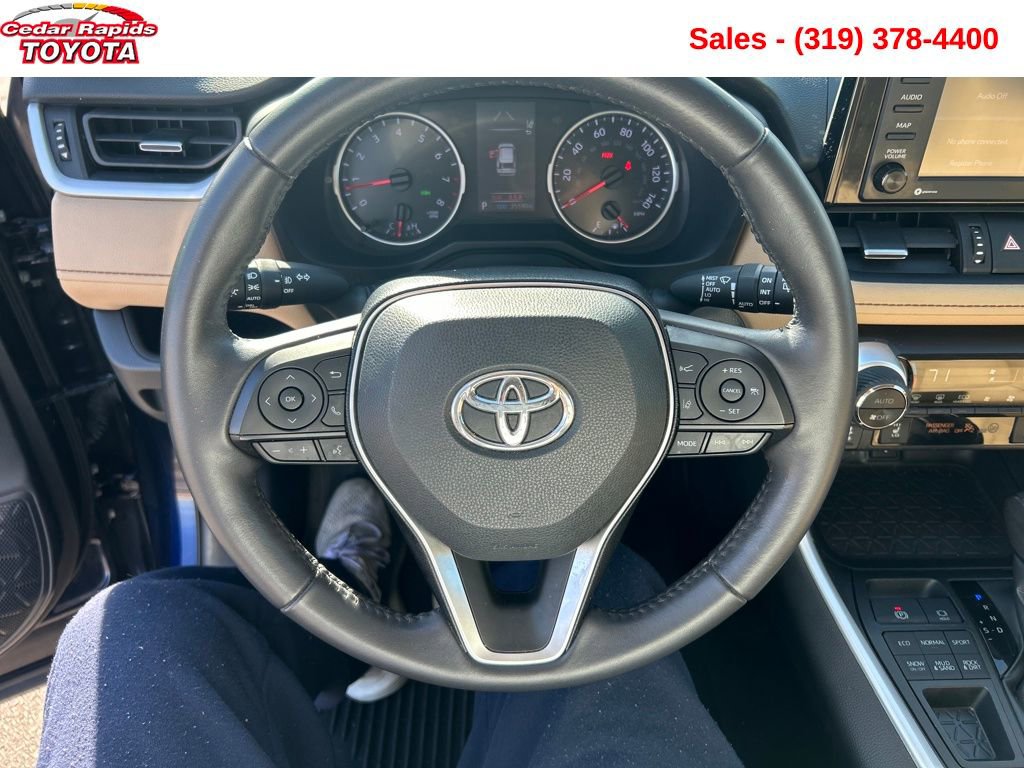 Certified 2020 Toyota RAV4 XLE Premium image 16