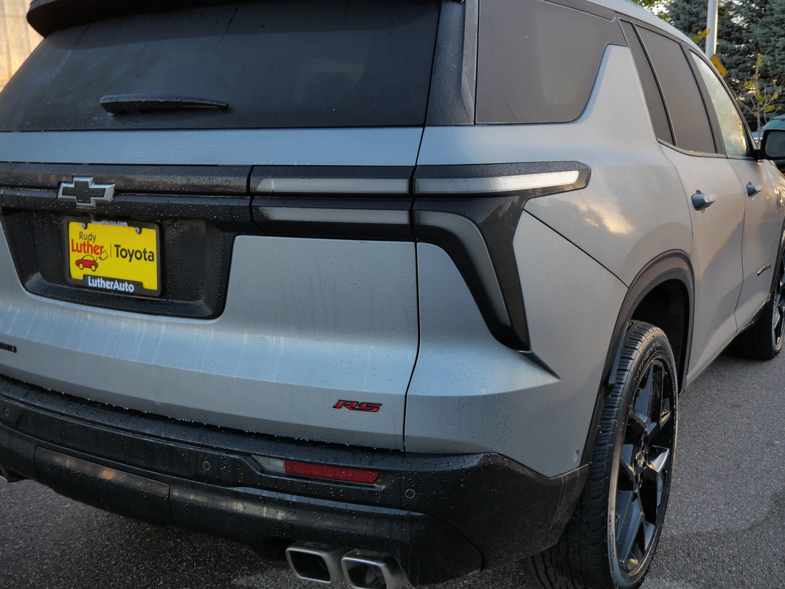 Used 2024 Chevrolet Traverse RS w/ LPO, Floor Liner Package AWD/4WD image 17