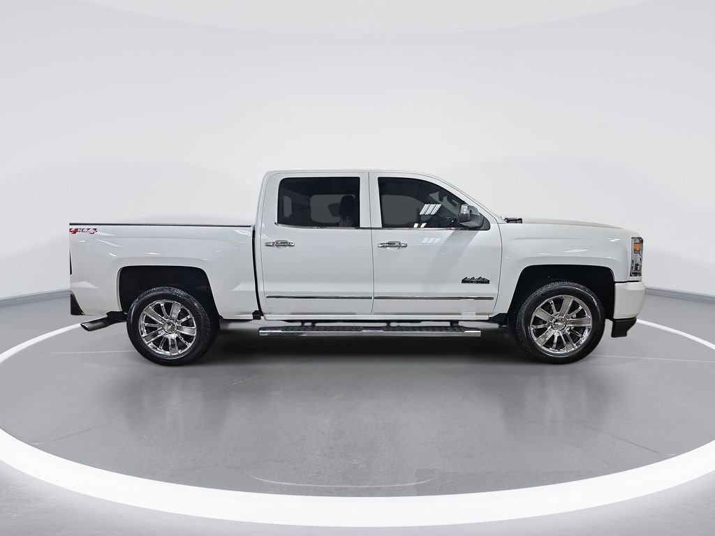 Used 2018 Chevrolet Silverado 1500 High Country image 2