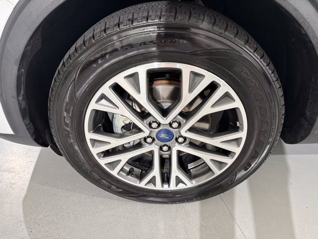 Used 2022 Ford Escape SEL AWD/4WD image 5