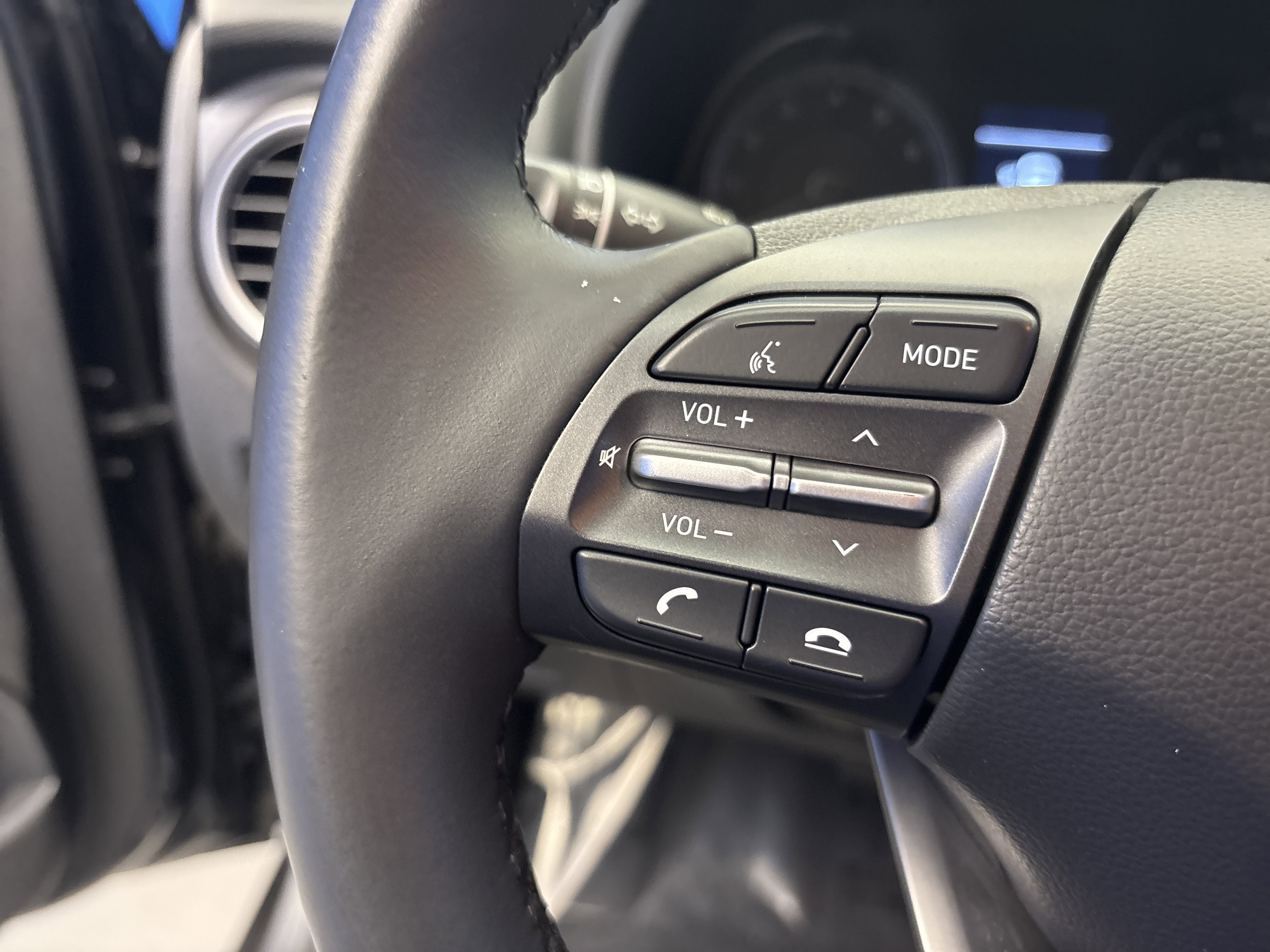 Used 2019 Hyundai Kona SEL FWD image 14