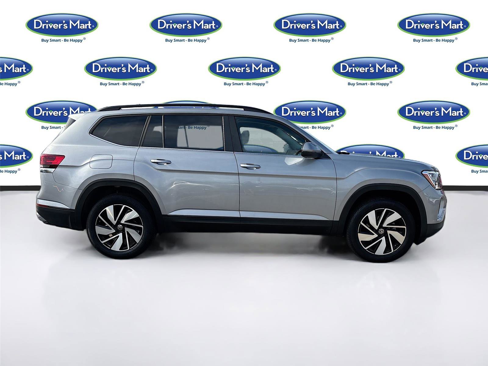 Used 2025 Volkswagen Atlas SE FWD image 8