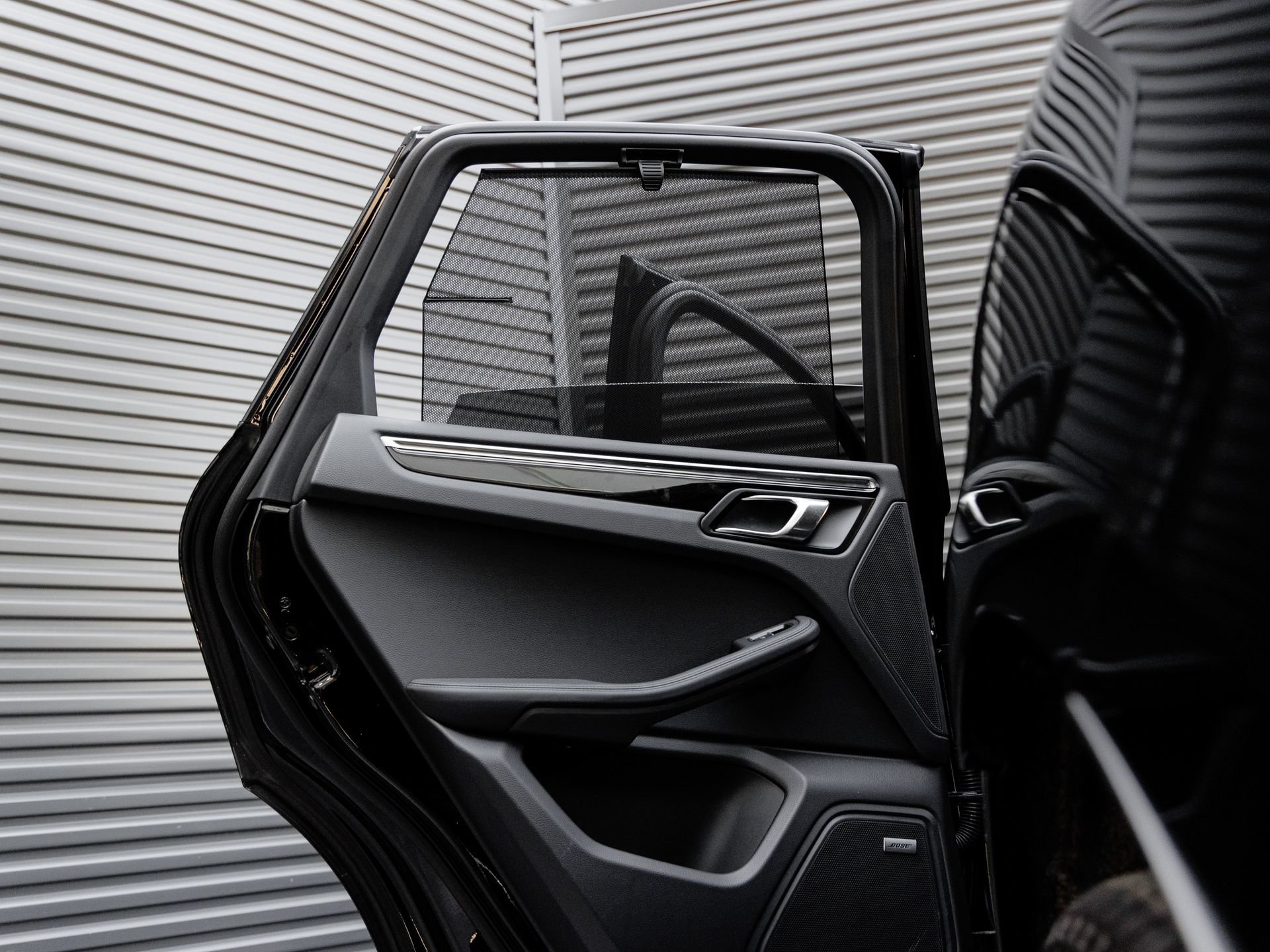 Certified 2026 Porsche Macan AWD/4WD image 24