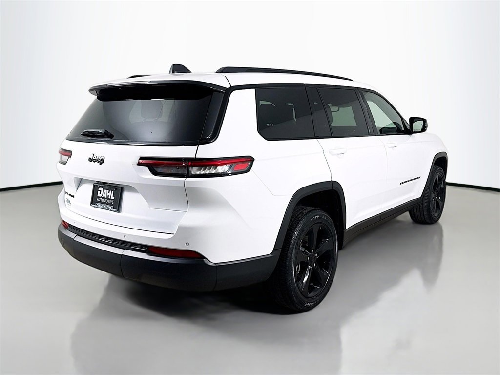 Used 2023 Jeep Grand Cherokee L Laredo image 11