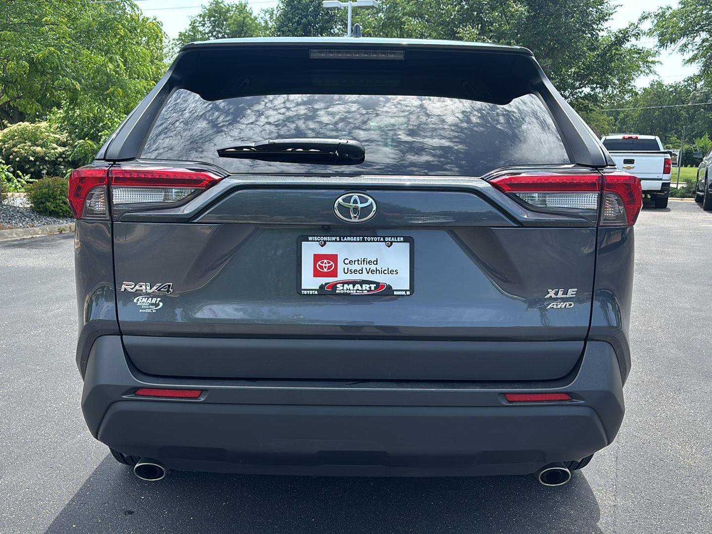 Used 2025 Toyota RAV4 XLE AWD/4WD image 12