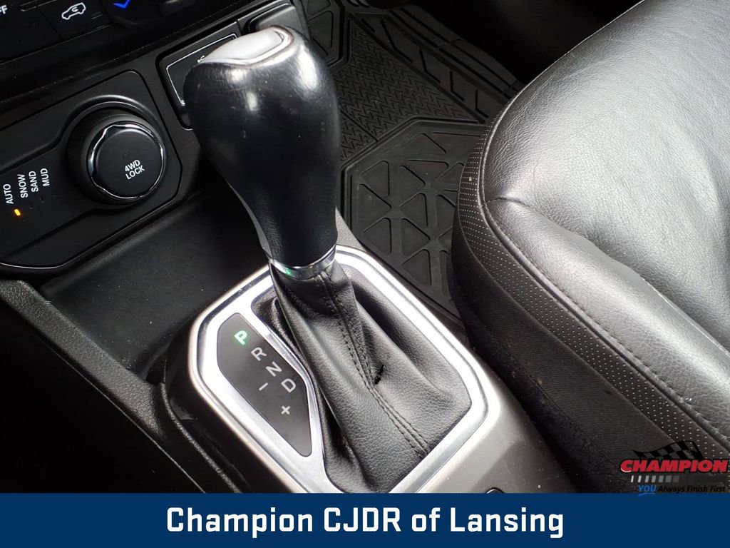 Used 2021 Jeep Renegade Limited image 22