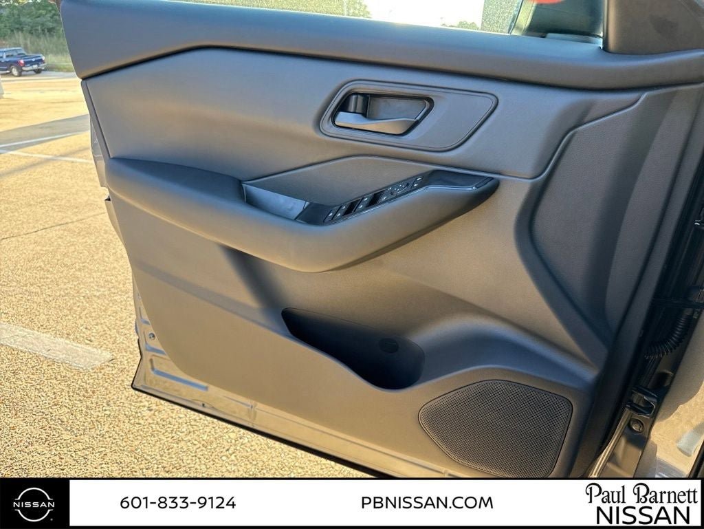 New 2026 Nissan Rogue S image 22