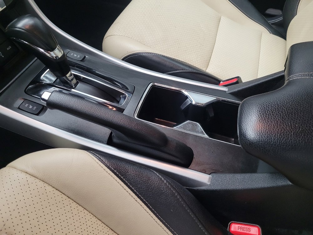 Used 2015 Honda Accord EX-L image 26