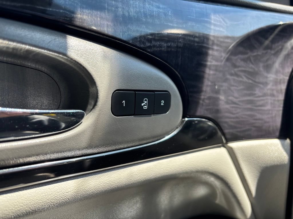 Used 2017 Buick Enclave Leather w/ Trailering Package FWD image 31