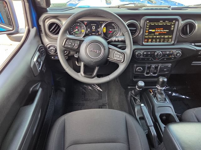 Used 2023 Jeep Wrangler Unlimited w/ Cold Weather Group AWD/4WD image 13
