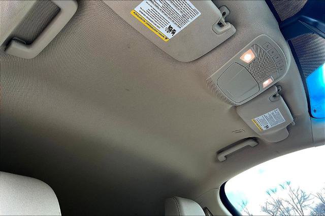 Certified 2020 Ford Edge SE image 21