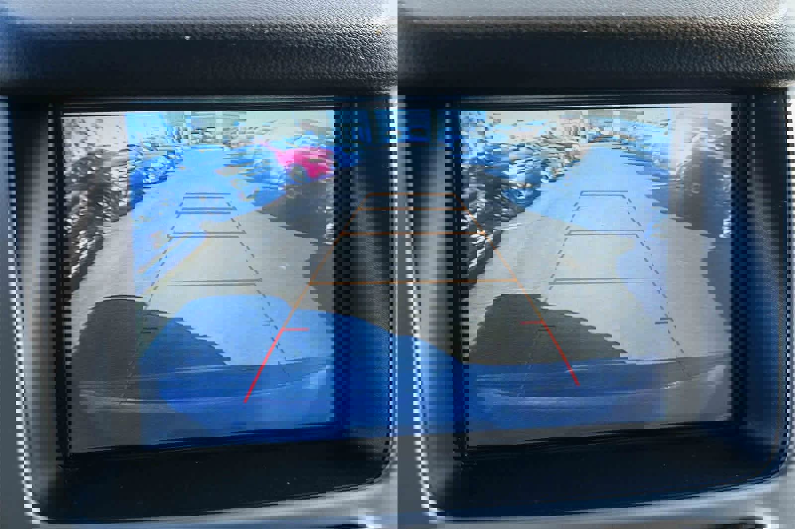 Used 2018 GMC Yukon SLT w/ HD Trailering Package image 19