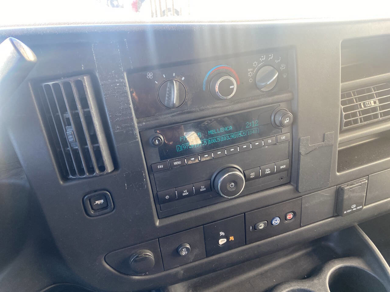 Used 2017 Chevrolet Express 2500 image 22