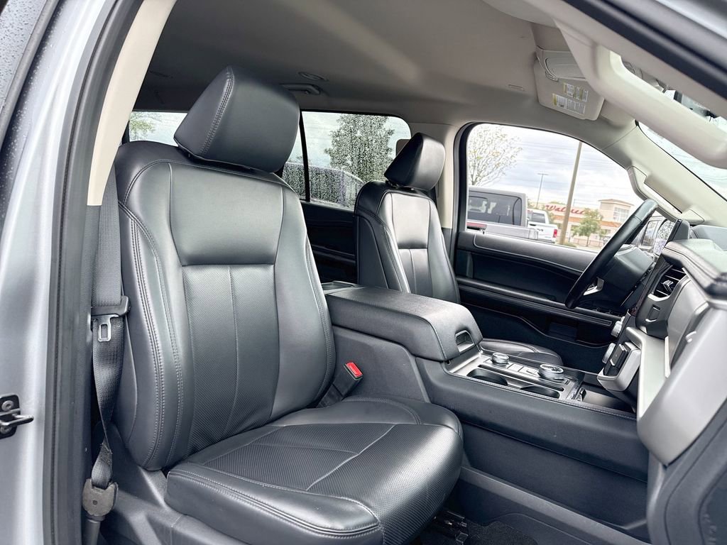 Used 2024 Ford Expedition Max XLT image 26