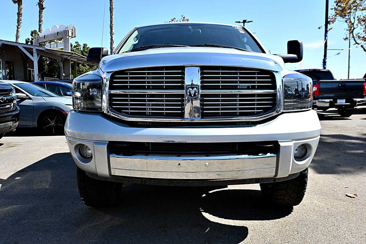 Used 2007 Dodge Ram 3500 Truck Laramie AWD/4WD image 2