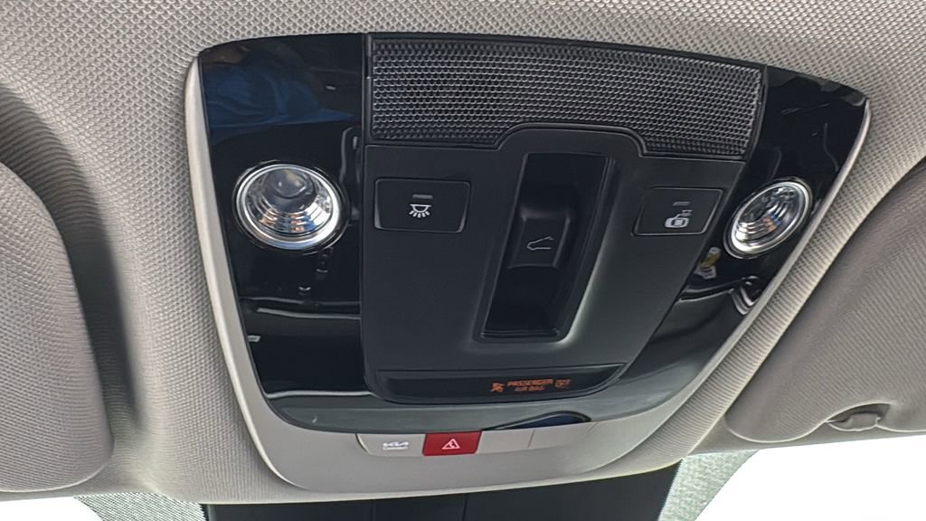 New 2025 Kia Sorento X-Line EX image 31