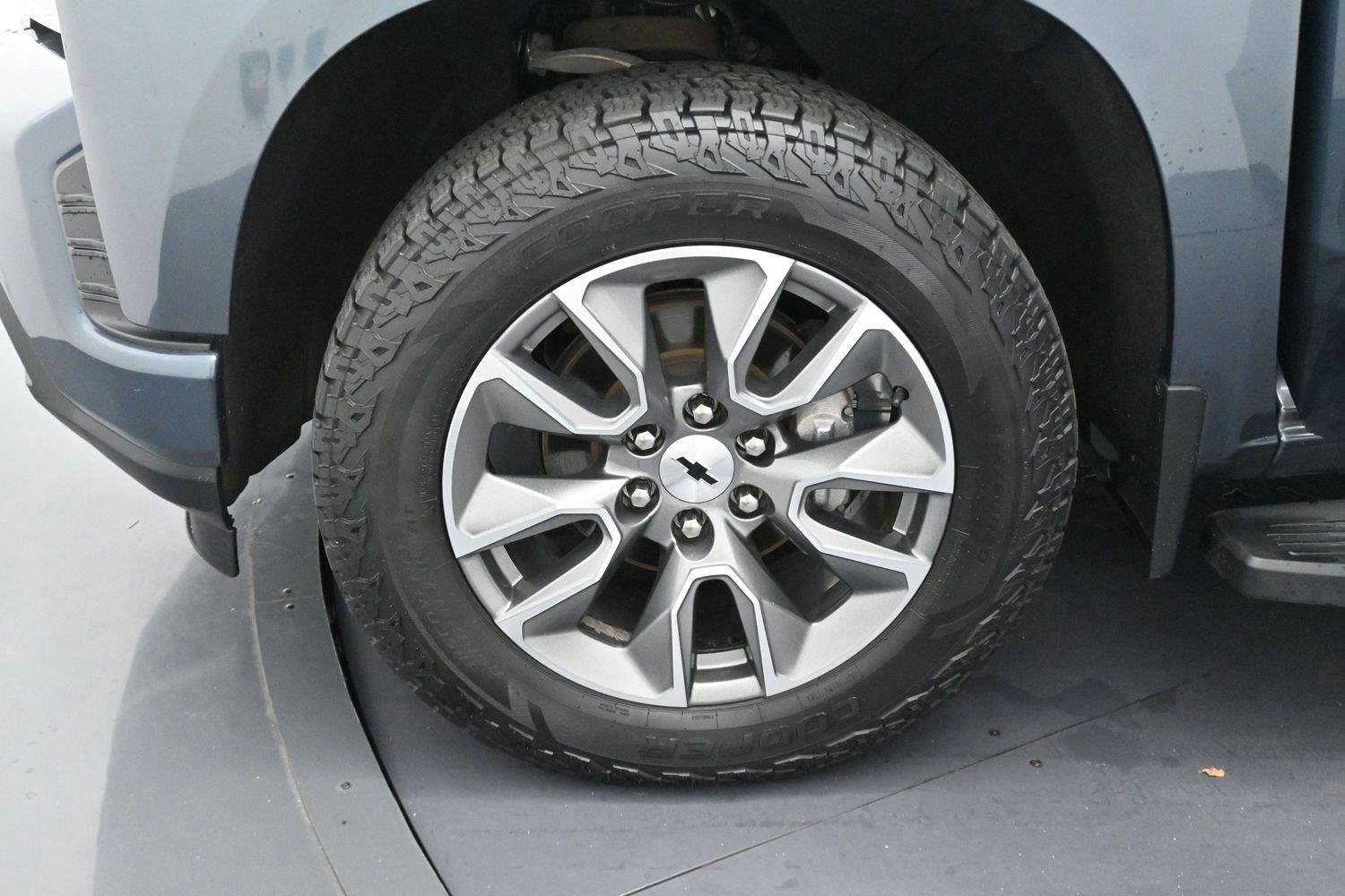 Used 2021 Chevrolet Silverado 1500 RST AWD/4WD image 34
