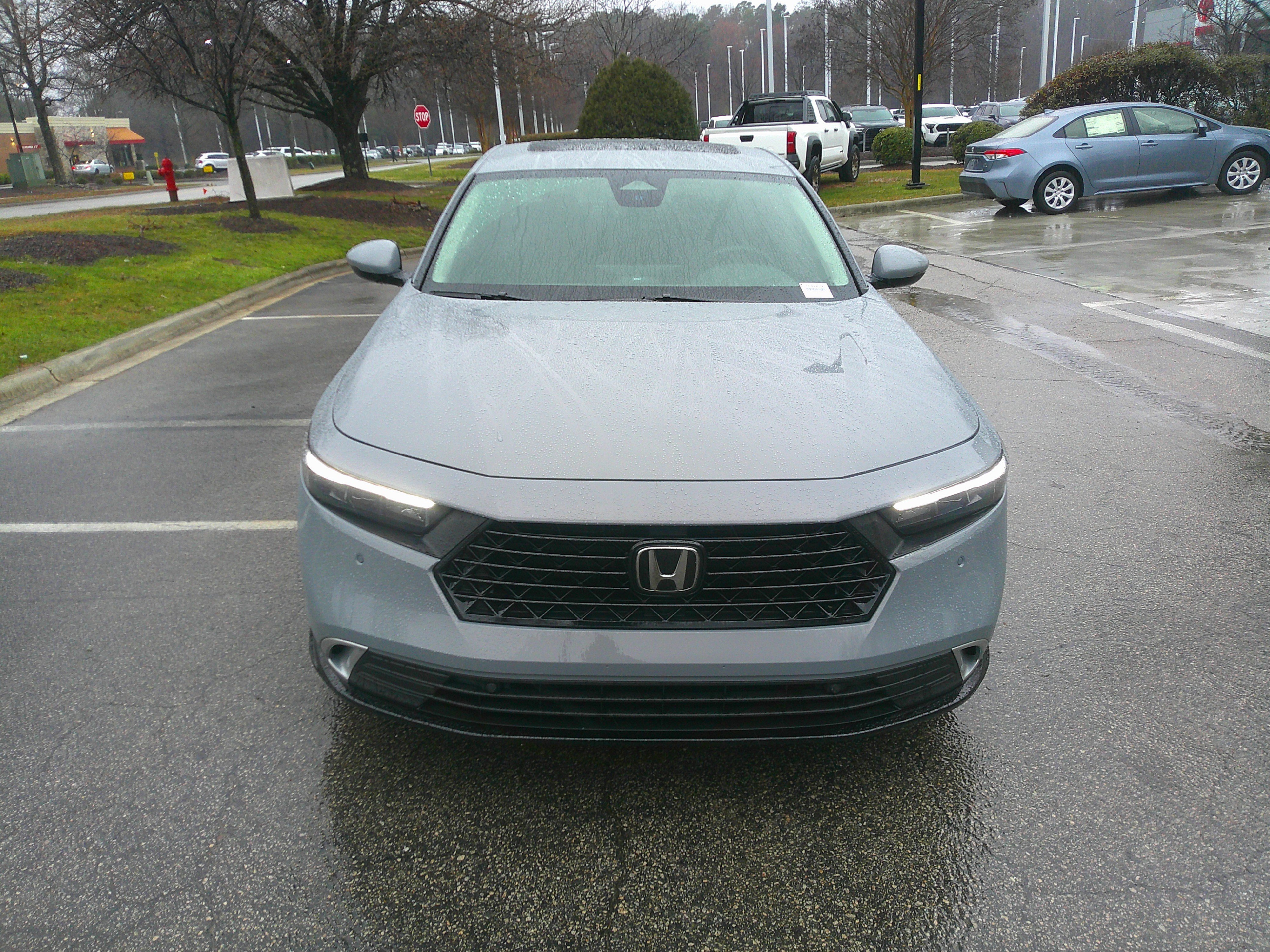 Used 2025 Honda Accord Touring image 3