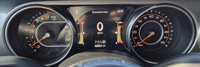 Used 2020 Jeep Gladiator Overland AWD/4WD image 14