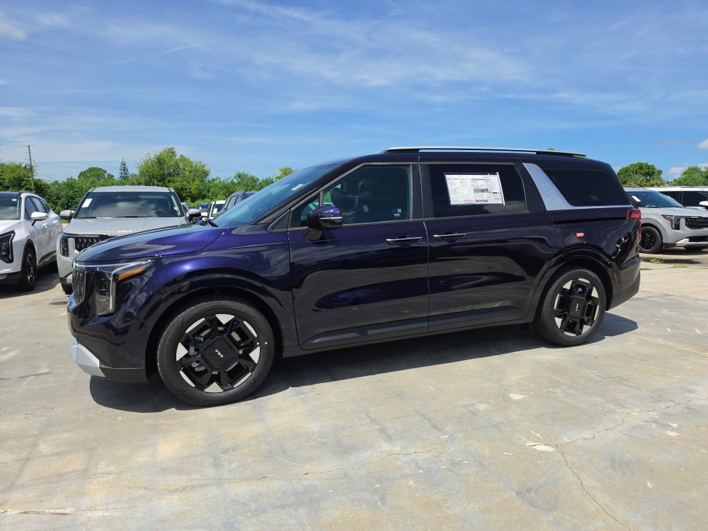 New 2027 Kia Carnival EX FWD image 5