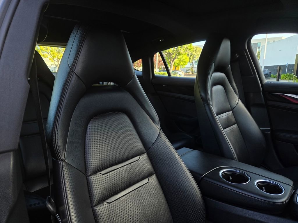 Used 2022 Porsche Panamera Platinum Edition RWD image 18