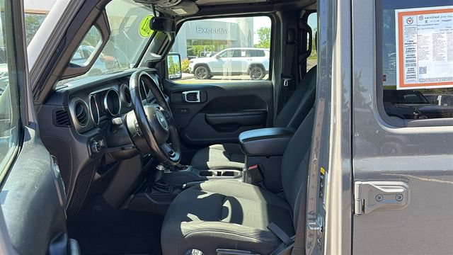 Used 2021 Jeep Gladiator Sport AWD/4WD image 11