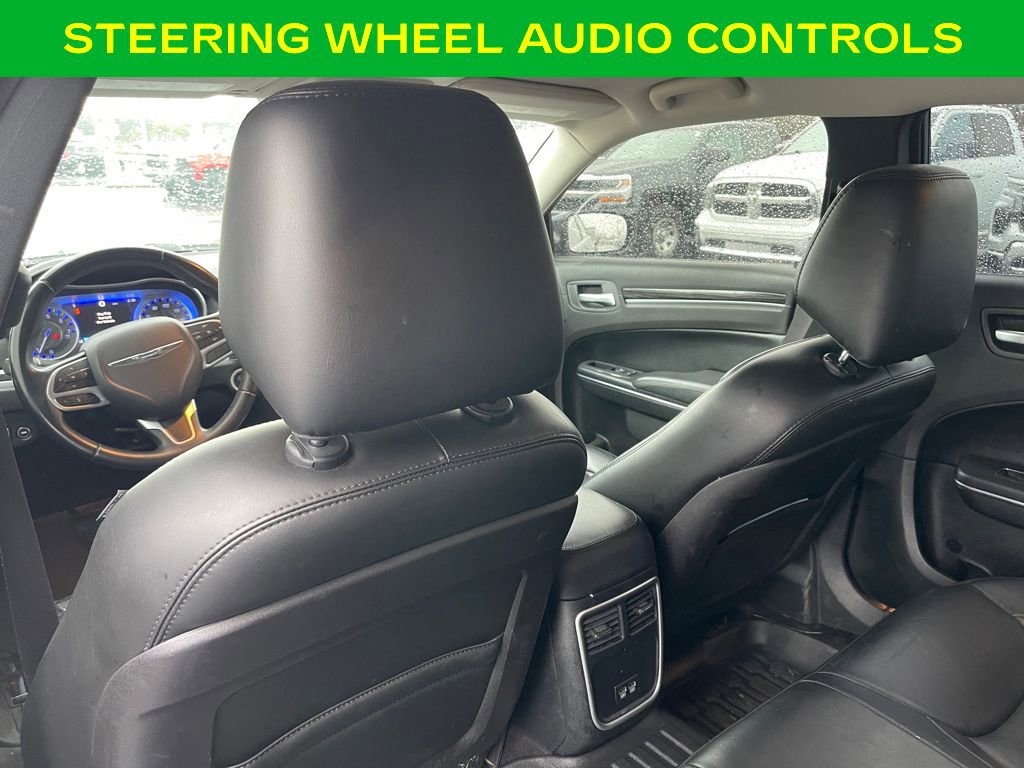 Used 2017 Chrysler 300 Limited image 14