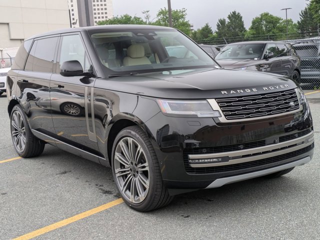 New 2026 Land Rover Range Rover Long Wheelbase SE AWD/4WD image 7