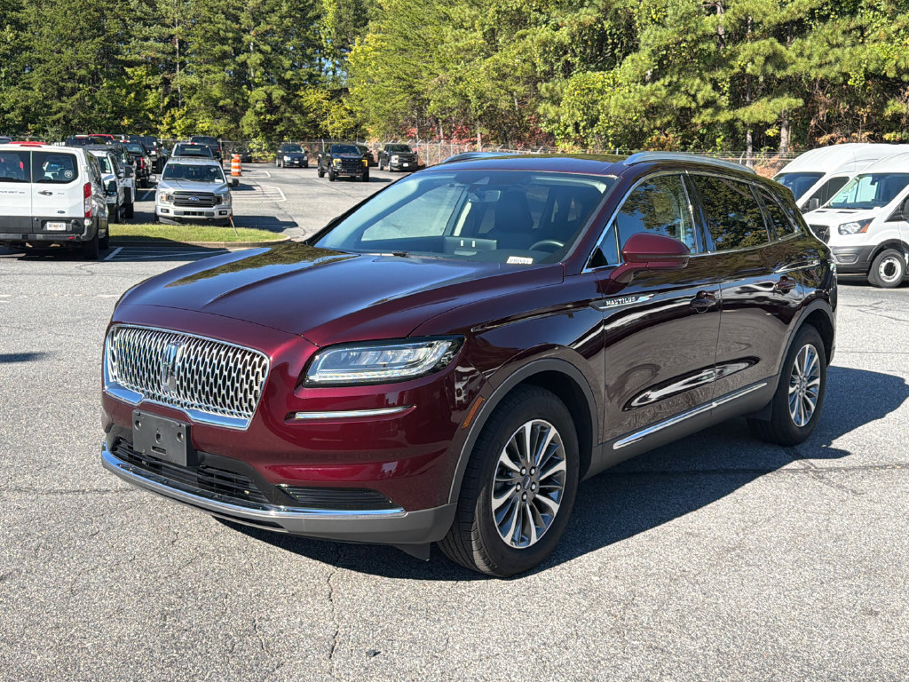 Used 2023 Lincoln Nautilus AWD w/ Premium Package image 3