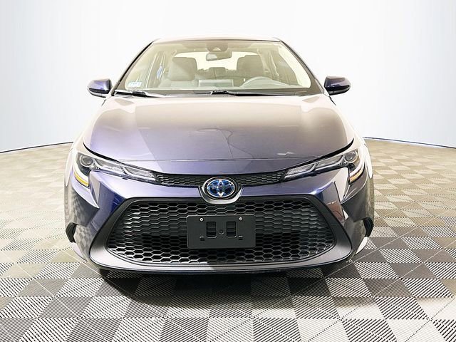 Used 2020 Toyota Corolla LE image 3