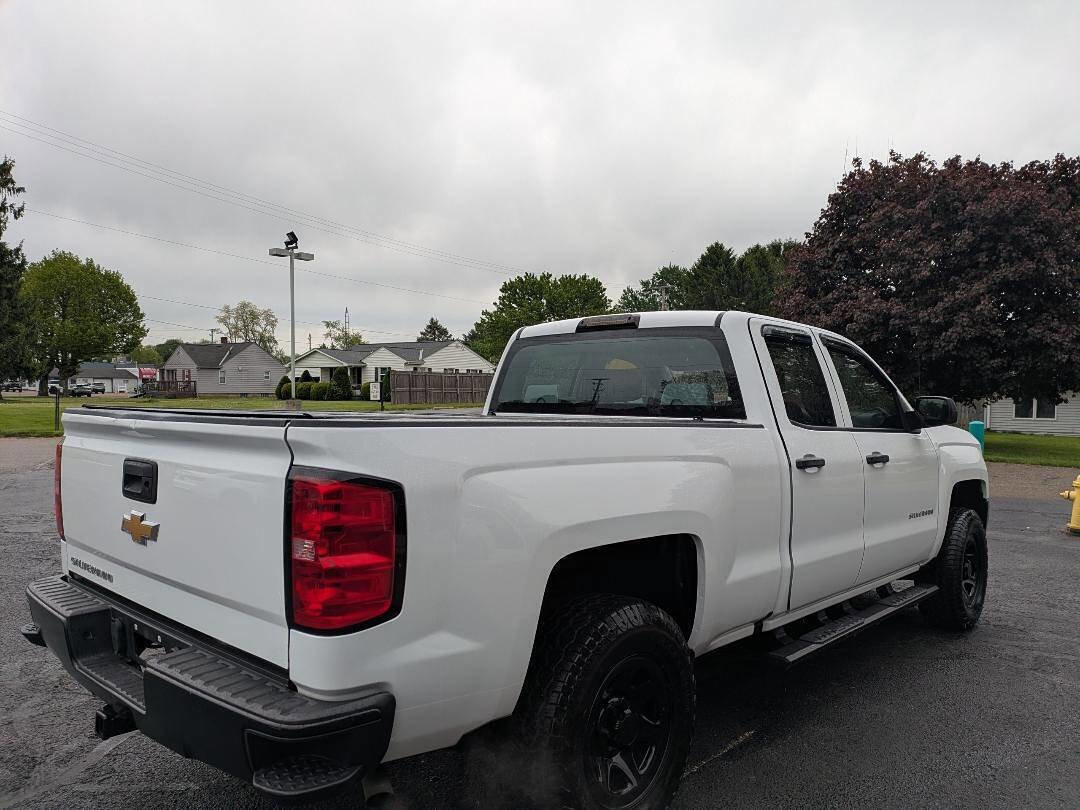Used 2018 Chevrolet Silverado 1500 W/T w/ Trailering Package AWD/4WD image 7
