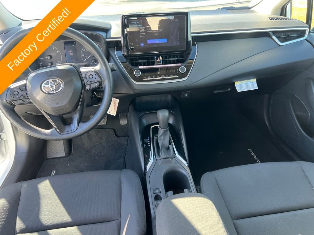 Used 2025 Toyota Corolla LE image 13