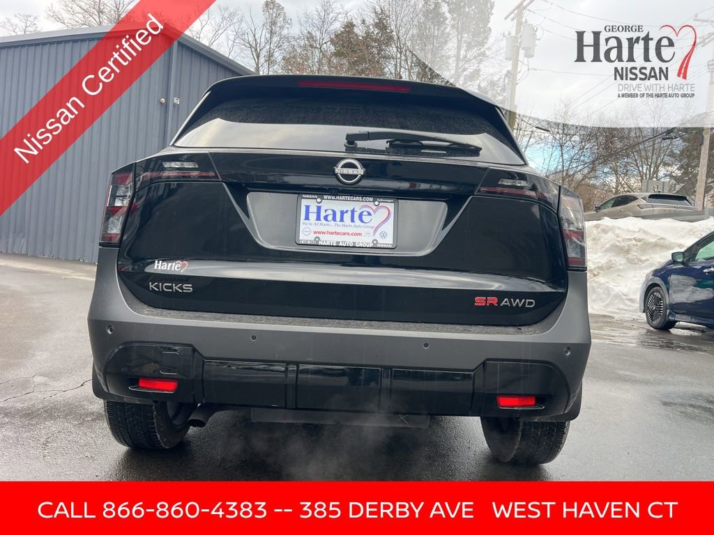 Certified 2025 Nissan Kicks SR image 3