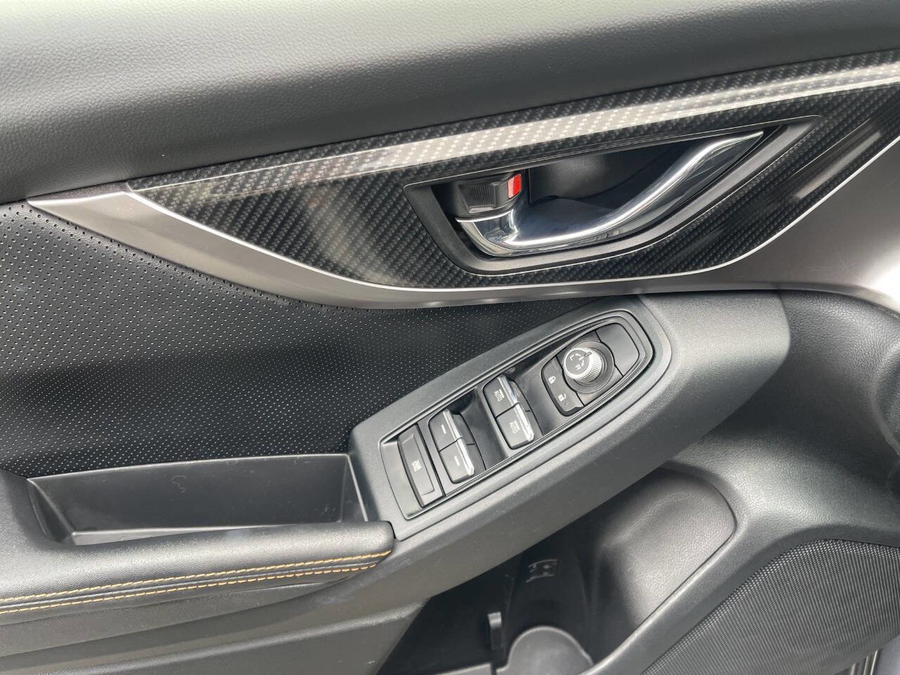 Used 2020 Subaru Crosstrek 2.0i Limited w/ Moonroof Package image 30