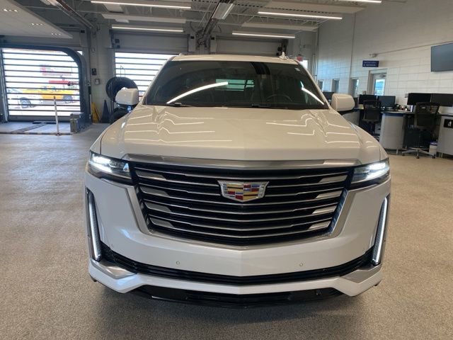 Used 2023 Cadillac Escalade ESV Premium Luxury Platinum AWD/4WD image 2