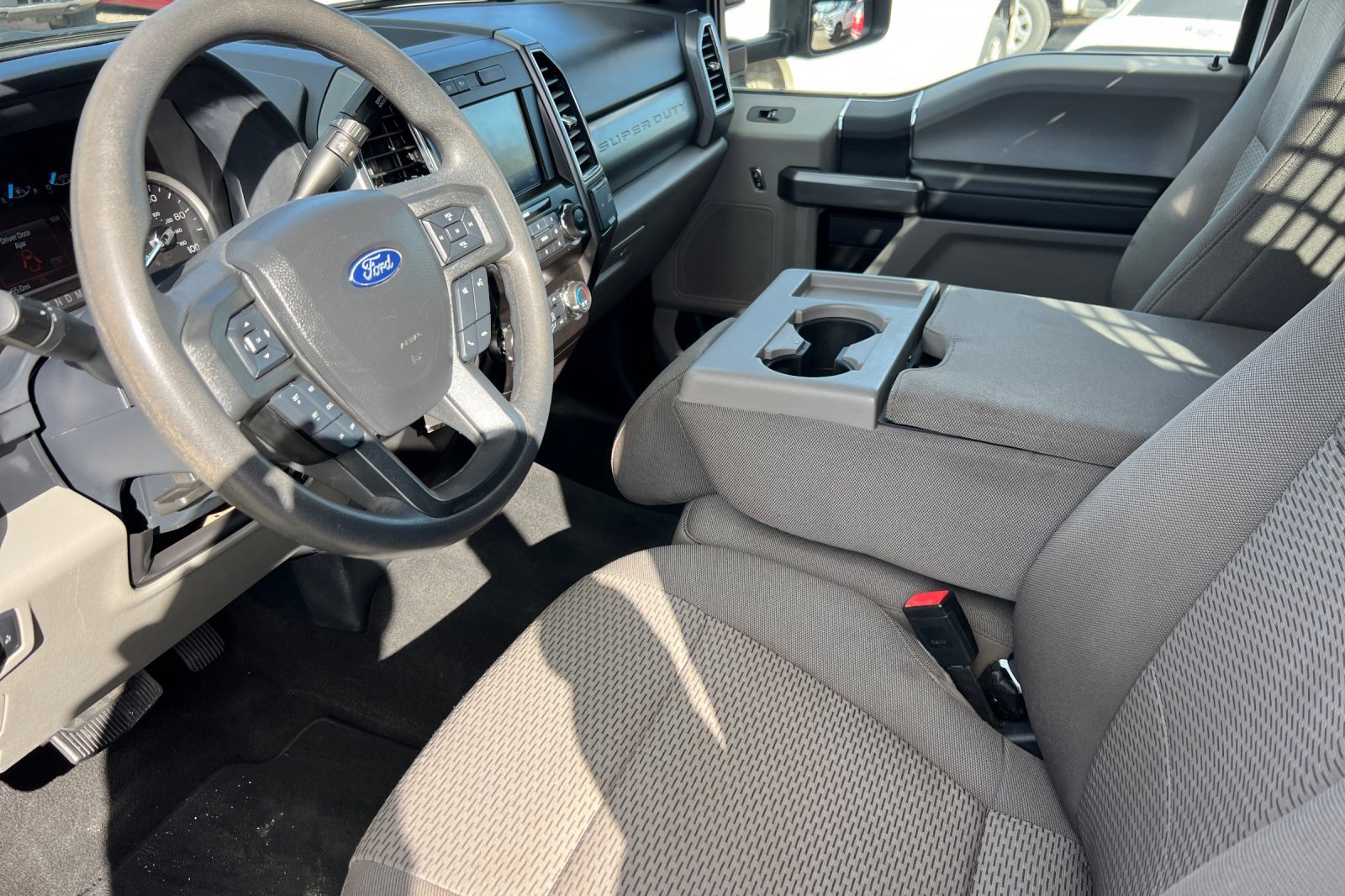 Certified 2022 Ford F550 4x4 Regular Cab Super Duty image 11